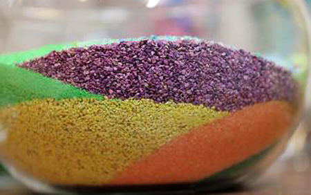 Цветной песок из соли и гуаши для творчества