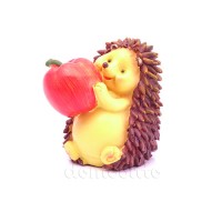 Фигурка декоративная "Ежик с яблоком", 9 см